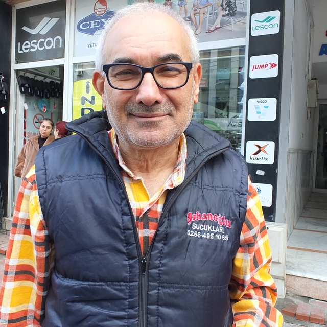 Burhaniyeli imam 1274 metre kare arsasını bağışladı