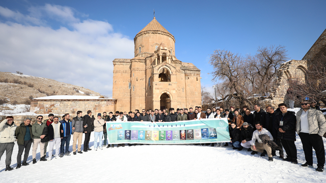 Tematik Kış Kampı'na katılan üniversite öğrencileri Van'ın güzelliklerine hayran kaldı