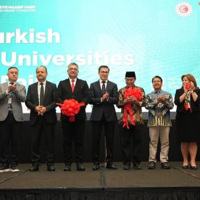 DPÜ'nün Endonezya temasları, YÖK'ün uluslararasılaşma politikasına sahada ö...