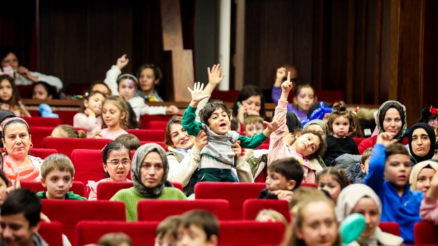 'Yarıyıl Şenliği'ne renkli final