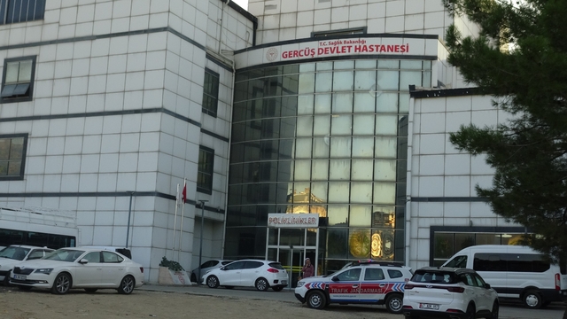 Gercüş'te karbonmonoksit gazından zehirlenen 3 kişi hastaneye kaldırıldı