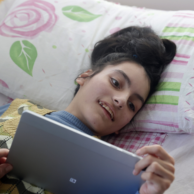 Başkan Mandalinci "süper babaanne" olarak tanınan Gülsiye Duran'ı ziyaret e...