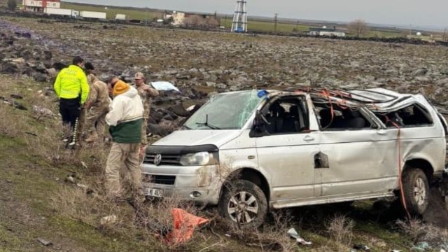 Şırnak'ta Iraklı turistleri taşıyan araç devrildi: 2 ölü, 6 yaralı
