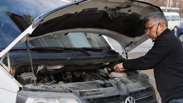 Kırşehir'de oto marketlerde kış ürünlerine talep arttı