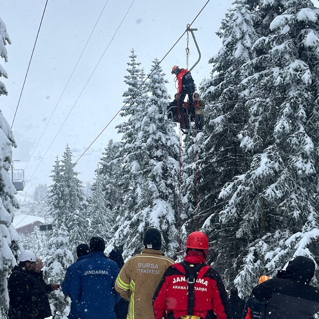 Uludağ'da telesiyej arızası: Mahsur kalan tüm tatilciler kurtarıldı