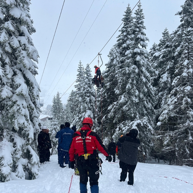 İçişleri Bakanı'ndan JAK ve AFAD'a tebrik...Kurtarma çalışmasına 96 persone...