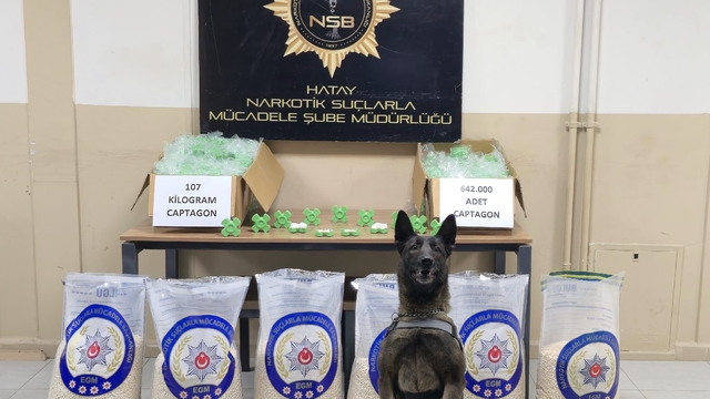 Hatay'da depoda 642 bin uyuşturucu hap ele geçirildi