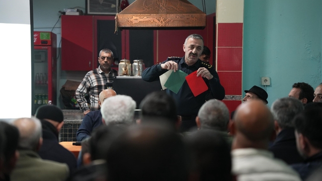 Tekirdağ Emniyetinden Aydoğdu Mahallesi'nde gençlere yönelik saha çalışması