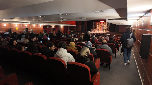 KAYMEK'ten yarıyıl tatilinde öğrencilere eğlence dolu tiyatro etkinliği