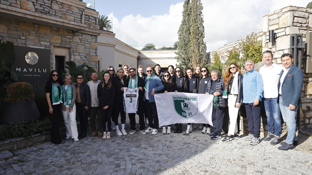 Bodrumspor kadın voleybol takımı, Vakıfbank maçı öncesi kahvaltıda moral depoladı