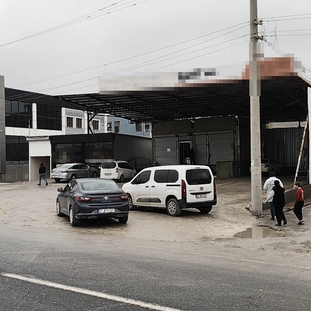 Kardeşler arasında silahlı alacak kavgası; 1'i ağır, 4 yaralı