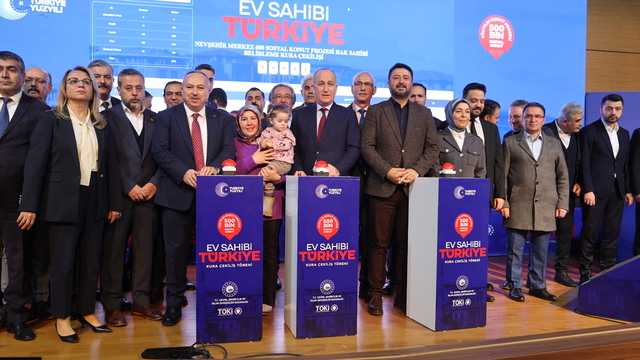Nevşehir'de "Yüzyılın Konut Projesi" kapsamında yapılacak konutların hak sahipleri kurayla belirlendi