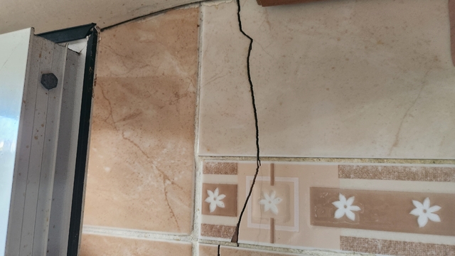 Urla'da önlem alınmadan yapılan temel kazısı faciaya neden oluyordu