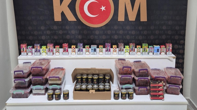 Kaçakçılık operasyonunda çok sayıda ürün ele geçirildi