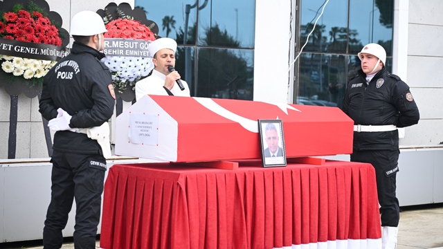 Samsun'da vefat eden polis başmüfettisinin cenazesi toprağa verildi