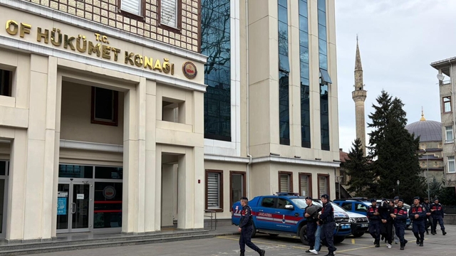 Trabzon'da uyuşturucu operasyonunda 11 kişi gözaltına alındı