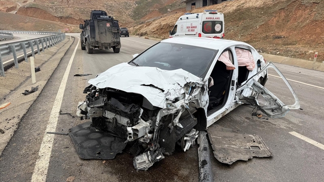 Cizre'de trafik kazası: 5 yaralı