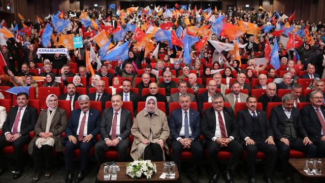 Büyükakın'dan muhalefet belediyelerine gönderme: "Belediyeler yatma yeri değildir"