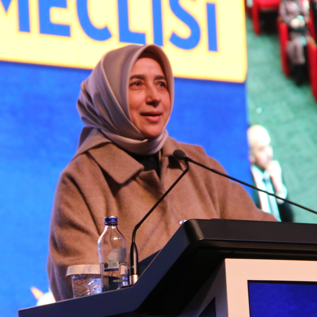 AK Partili Zengin: Muhalefet gerçekte ilgi duymadığı konuları popüler kılma...