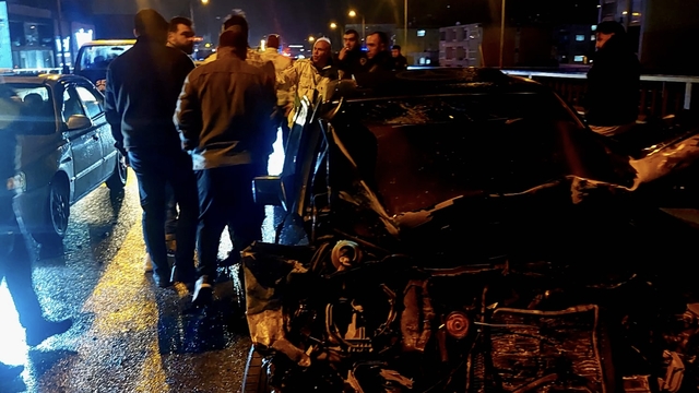 Samsun'da 8 otomobilin karıştığı zincirleme trafik kazasında 2 kişi yaralandı