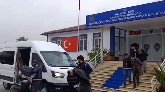 Avrupa ümidiyle yola çıkan 12 göçmen Hatay'da yakalandı