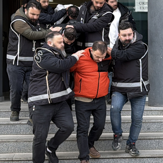 Bursa merkezli "Sarallar" organize suç örgütüne yönelik operasyonda 14 şüph...