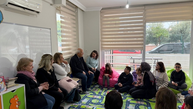 Görme engelliler için 3 yılda 200 kitap seslendirildi
Kitaplar konuşuyor, engelleri aşıyor