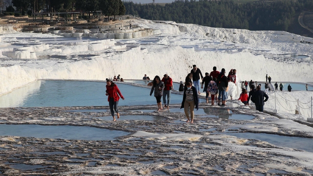 'Sömestir tatilinde Ege'de otellerde doluluk yüzde 80'e ulaştı'