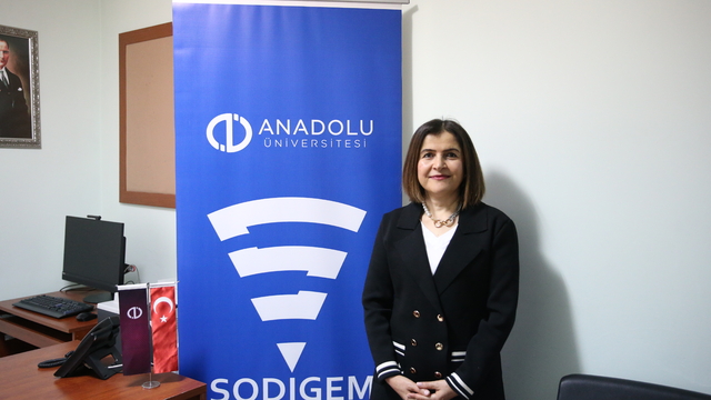 Cep telefonlarının "erişilebilirlik ve mekansızlık" özellikleri dijital kumar bağımlılığını kolaylaştırıyor