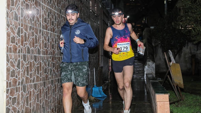 Tarihi çarşıda gece oryantiring heyecanı