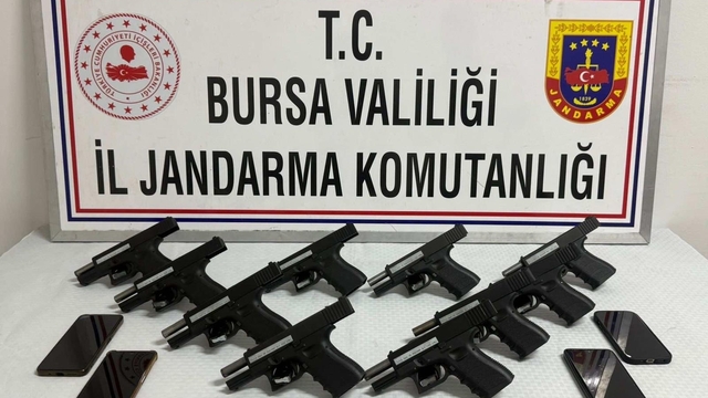Bursa'da ruhsatsız silah operasyonu: 4 tutuklama