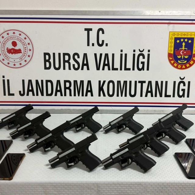Bursa'da ruhsatsız silah operasyonu: 4 tutuklama