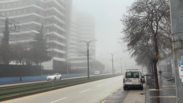Gaziantep'te yoğun sis etkisini sürdürüyor