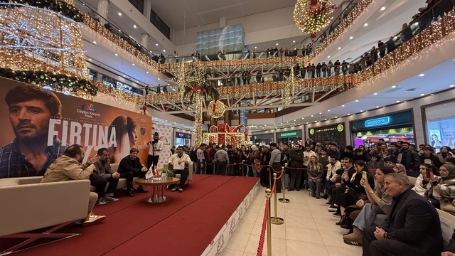 Çekimleri Diyarbakır'da yapılan 'Fırtına Kız' sinema filminin galası gerçekleşti