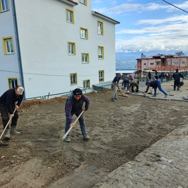 Bozdoğan'da okul çevresinde düzenlemeler devam ediyor
