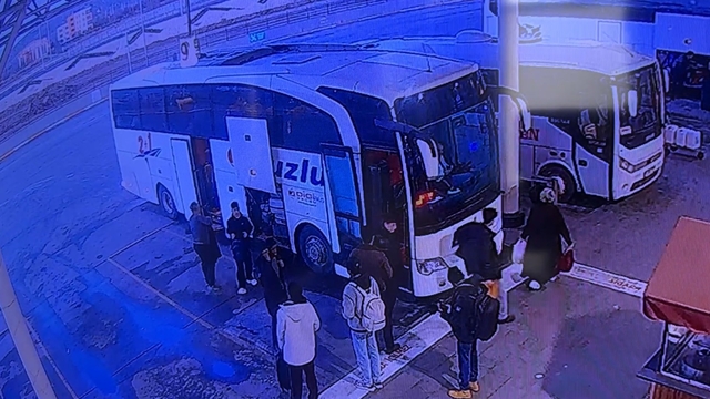 Feci kazaya karışan otobüs Isparta'dan son kez yolcu alırken görüntülendi