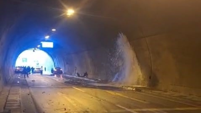 Araklı Tüneli'nde kaza: 4 yaralı