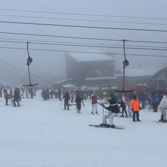 Uludağ'da sömestirin son günü de pistler doldu
