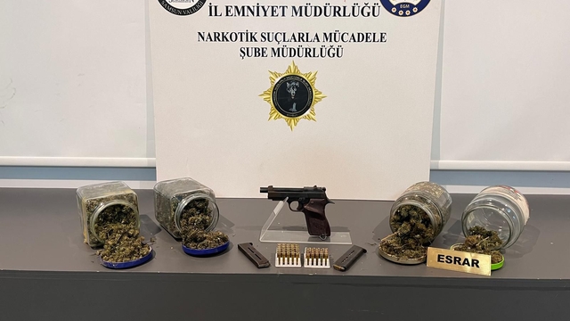 Samsun'da silah ve uyuşturucu operasyonunda 2 zanlı yakalandı