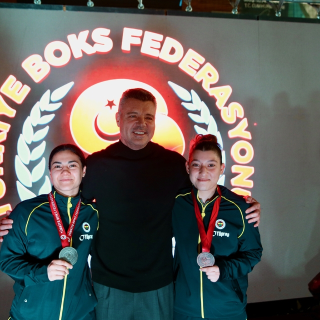Fenerbahçe Kulübü Başkanı Saran, Kocaeli'de Türkiye Boks Şampiyonası'nı tak...
