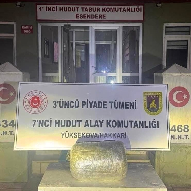 Sınırda 5 kilo 842 gram uyuşturucu ele geçirildi
