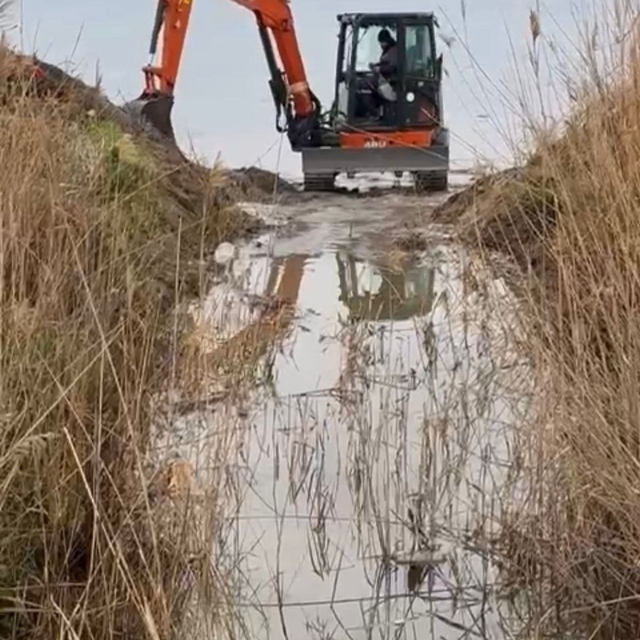 Başkan Akın'ın talimatıyla dere yataklarına hızlı müdahale
BASKİ taşkın ris...