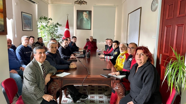 Kuşadası'nda kuvvetli yağış alarmı