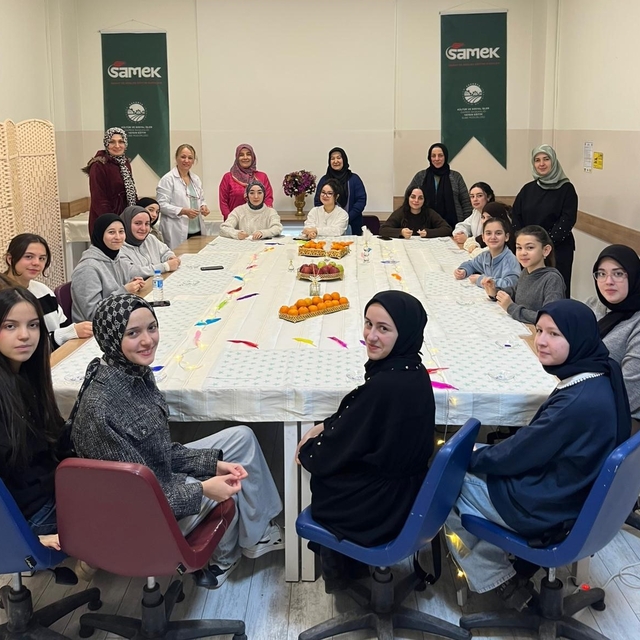 Anne ve çocuklar birlikte üretti