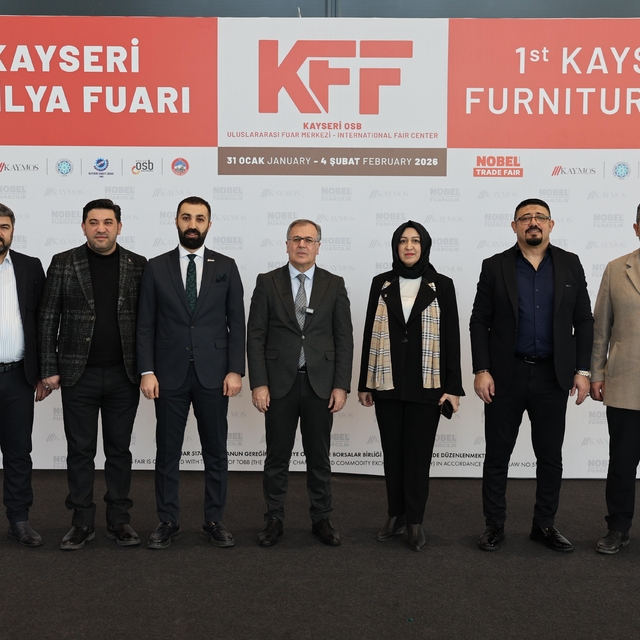 Hacılar Belediye Başkanı Özdoğan, 1. Kayseri Mobilya Fuarı'nda firmaları zi...