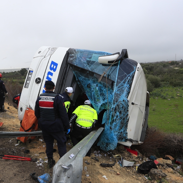 Antalya'da otobüs kazasında ölenlerin isimleri belli oldu