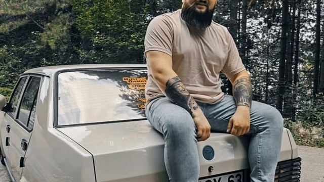 Otomobilin ağaca çarptığı kazada yaralanan Kert Can, 21 gün sonra hayatını kaybetti