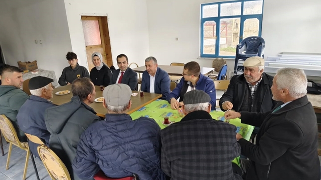 Yenipazar'da vatandaşlarla birebir temas