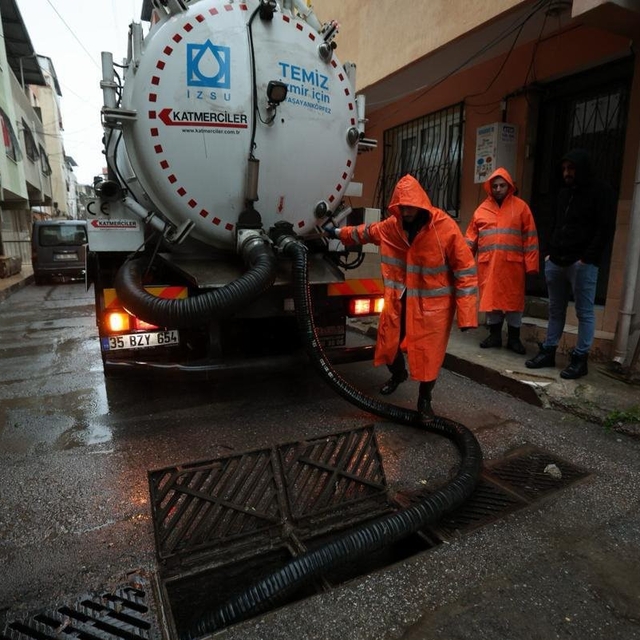 İzmir'de 187 su baskını ihbarına müdahale edildi