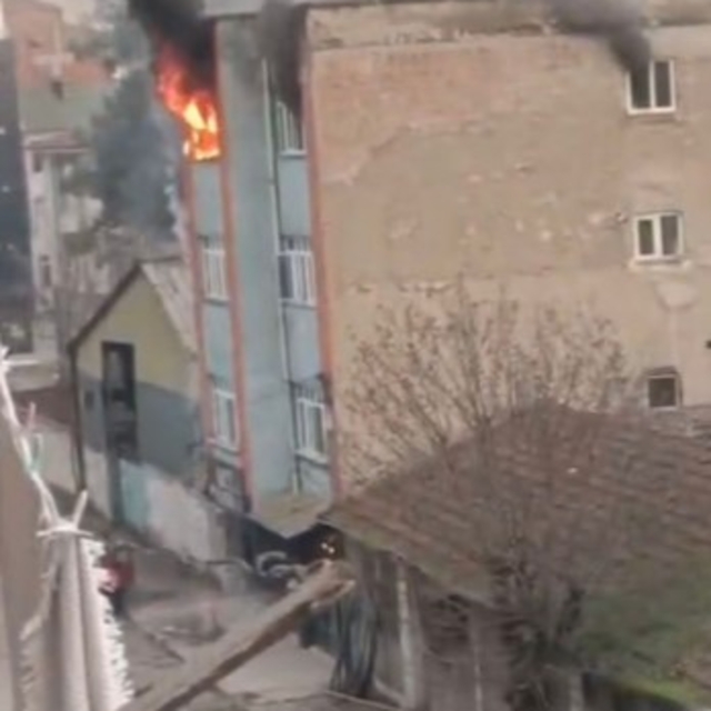 Karabük'te ev yangını